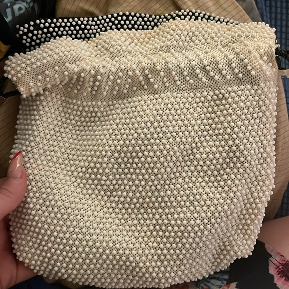 Adorable reversible vintage beaded clutch - Picture 7 of 7